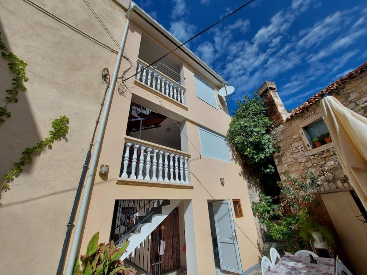 Sweet Sea Apartments Pakoštane エクステリア 写真